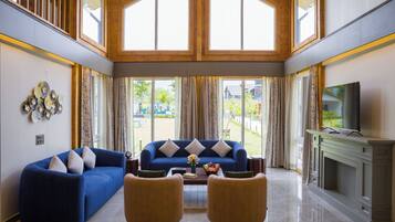 Family Villa, Hill View | Living area