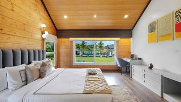 Family Villa, Hill View