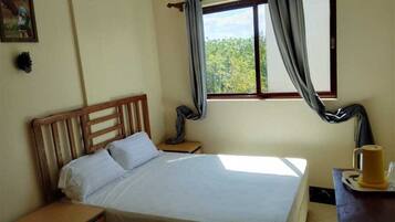 Deluxe Double or Twin Room, Balcony, City View | Egyptian cotton sheets, premium bedding, Select Comfort beds