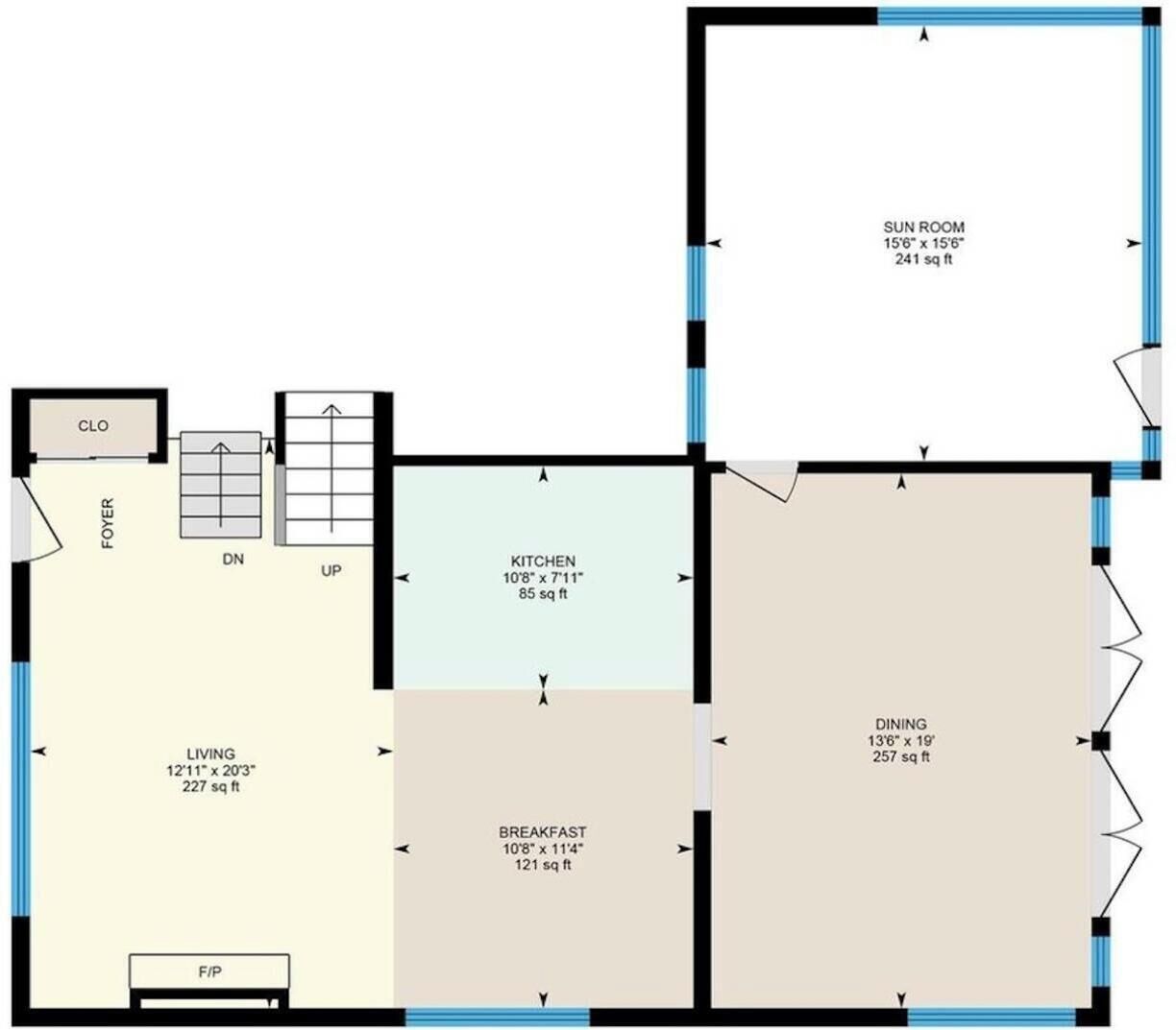 Un plano de planta que muestra una sala de estar, cocina, comedor, solárium y un armario.
