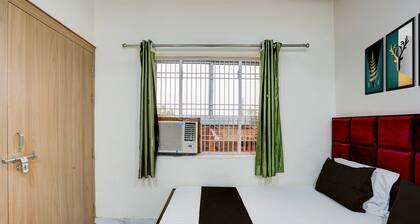 Hotel O Ugat Canal Surat Royal Orbit