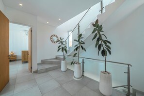 Luxe villa, uitzicht op zwembad | Interieur