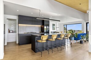 Fridge, microwave, oven, stovetop - Stunning Lakeview Home / Chef`s Kitchen / Hilltop (Taupō)