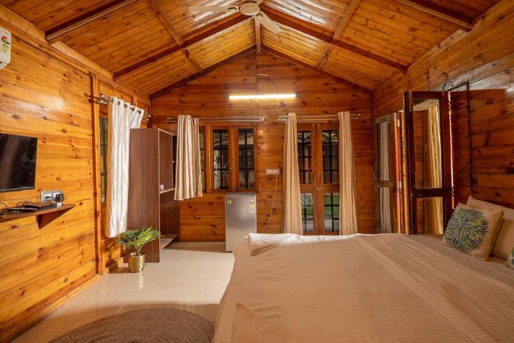 Superior Double Room, Balcony, Garden View