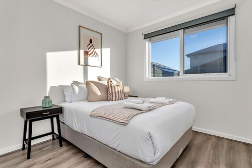 Campiana Retreat | 5 Beds, Near Virgara Wines, 2 Living Area