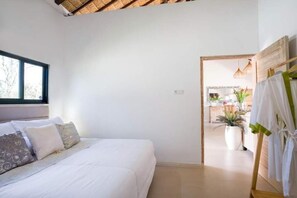 Iron/ironing board, Internet, bed sheets - Villa Greentree Nusa Dua (Nusa Dua, Badung Regency)