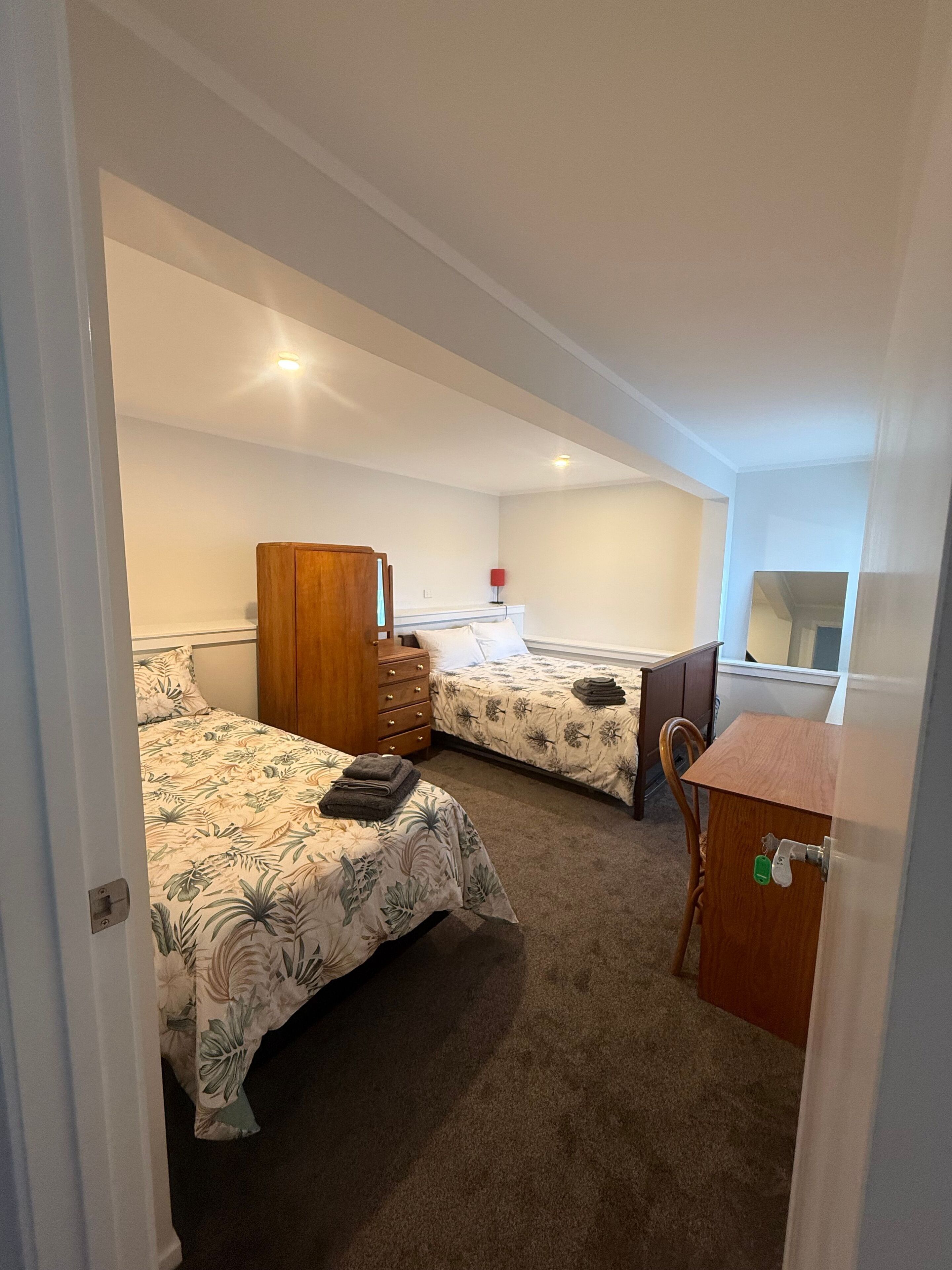 2 bedrooms, iron/ironing board, Internet, bed sheets