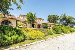 Exterior - Villa Aquila-Cignella Resort Acommodation  Tuscany (Trequanda)