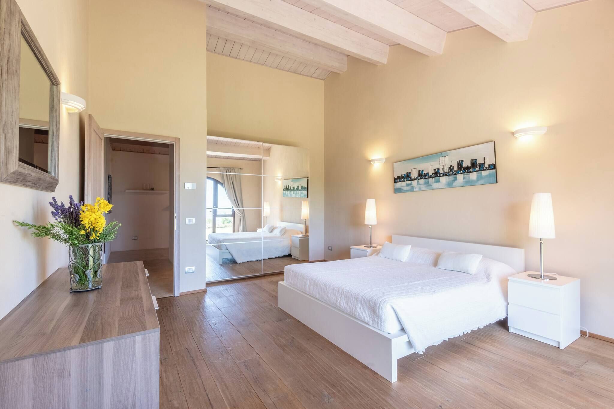 Bügeleisen/Bügelbrett, Internetzugang, Bettwäsche