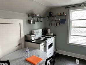 Fridge, microwave, stovetop, coffee/tea maker - Cozy Duplex 2nd floor suite (Winnipeg)