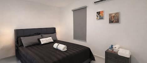 1 makuuhuone, silitysrauta/-lauta, vuodevaatteet