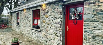 Cosy Farm Cottage on the Ring of Kerry