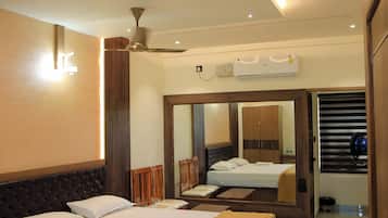 Deluxe Double Room | Free WiFi
