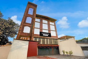 House | Exterior - Townhouse Dharampur Railway Station (Dehradun)