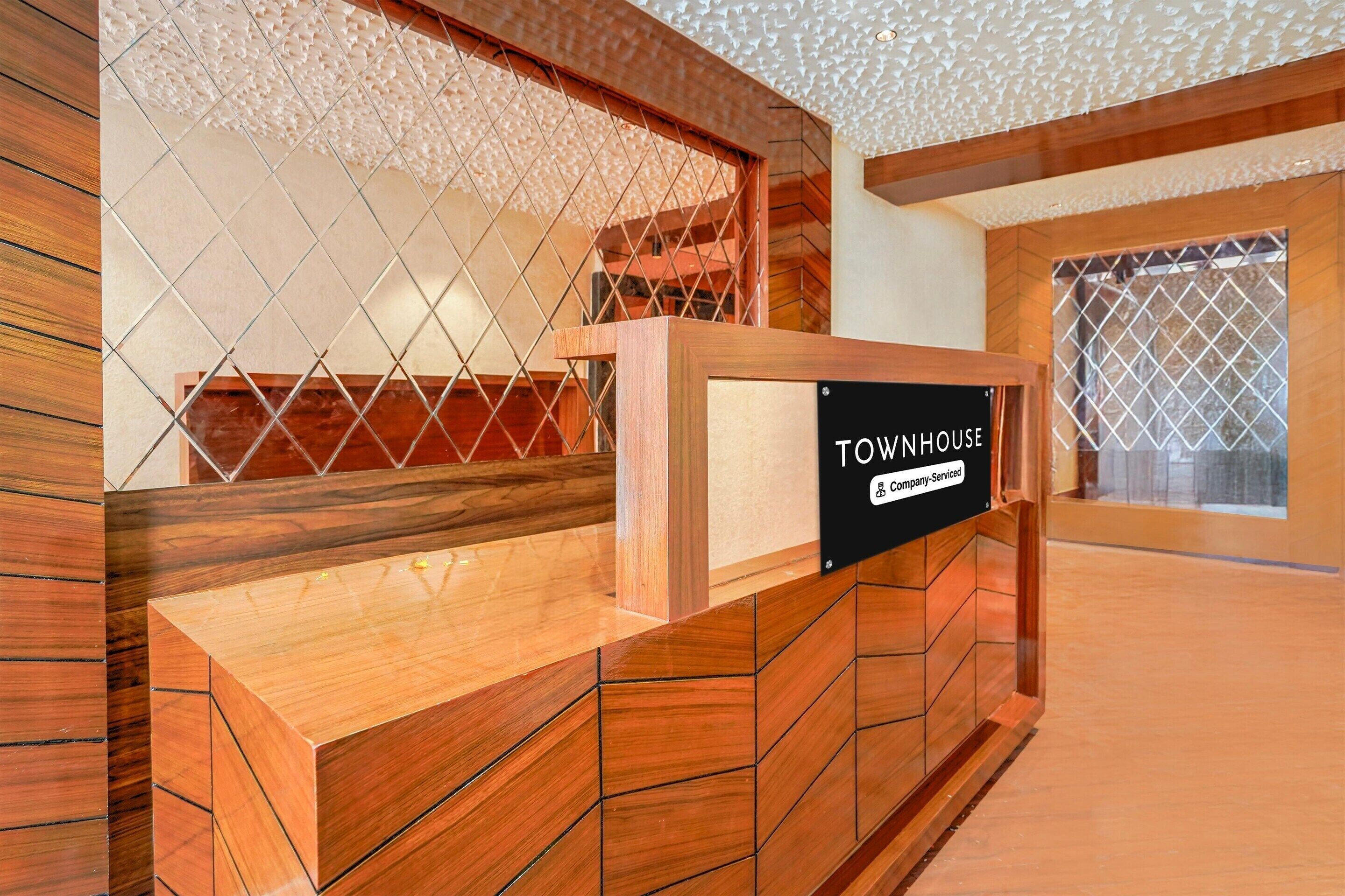 하우 스 | 리셉션