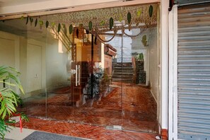 House | Reception - Townhouse Dharampur Railway Station (Dehradun)