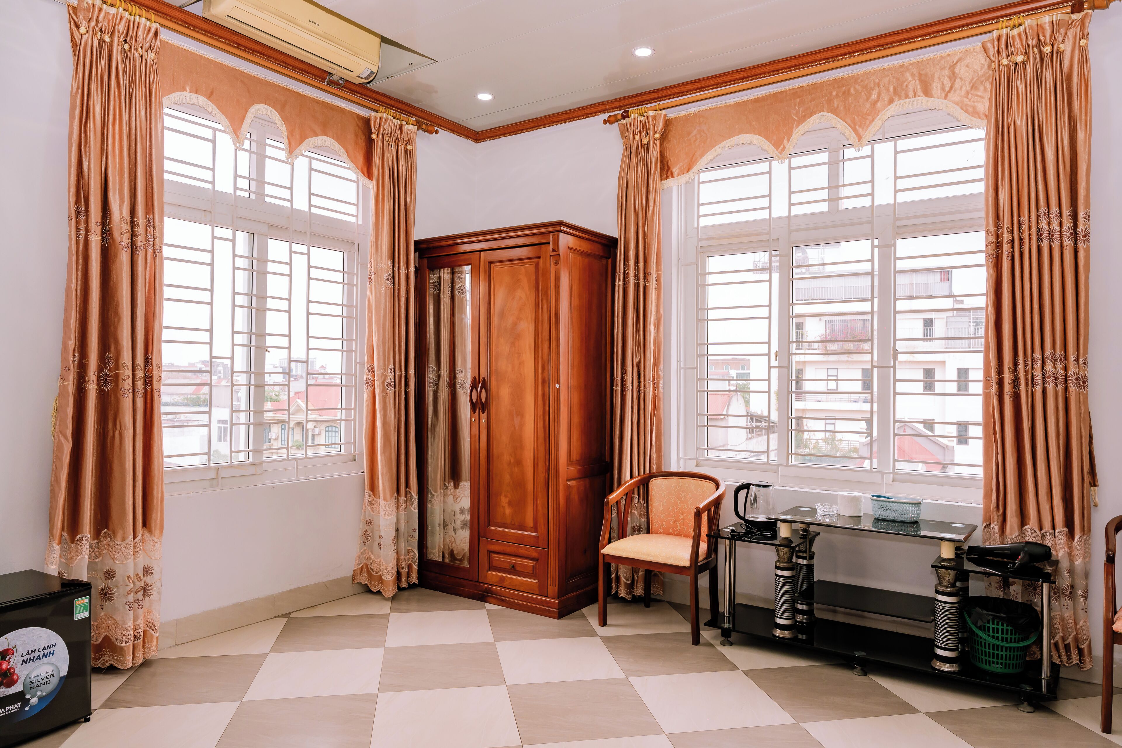 Luxury Room, Balcony, City View | Interior