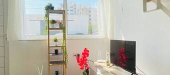 Pink Flamingo 1-BR Apartment in Larnaca
