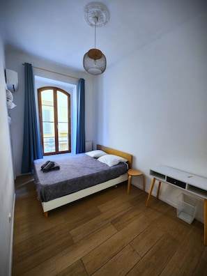 Bügeleisen/Bügelbrett, WLAN