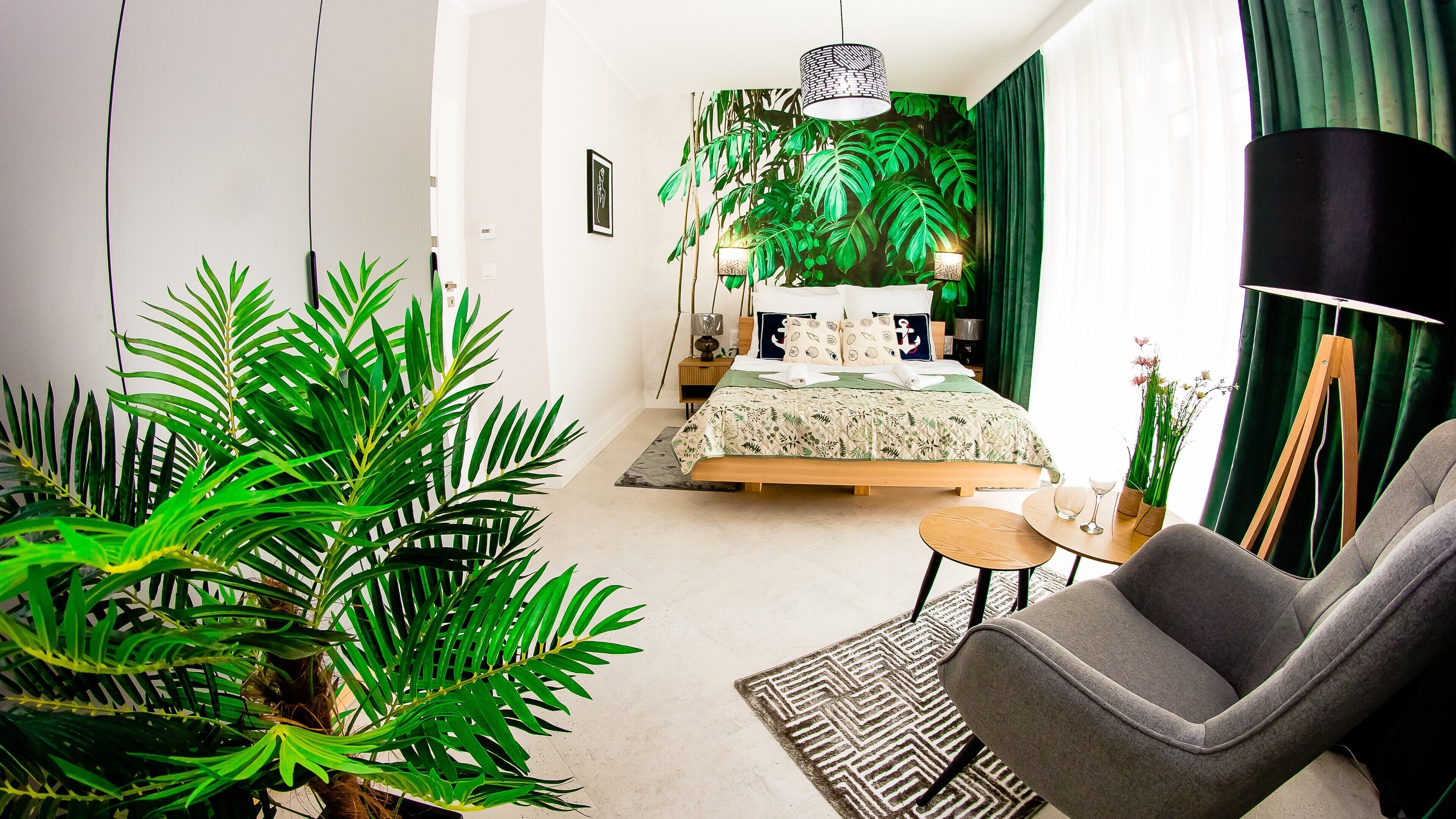 Apartment, Balkon (208B)