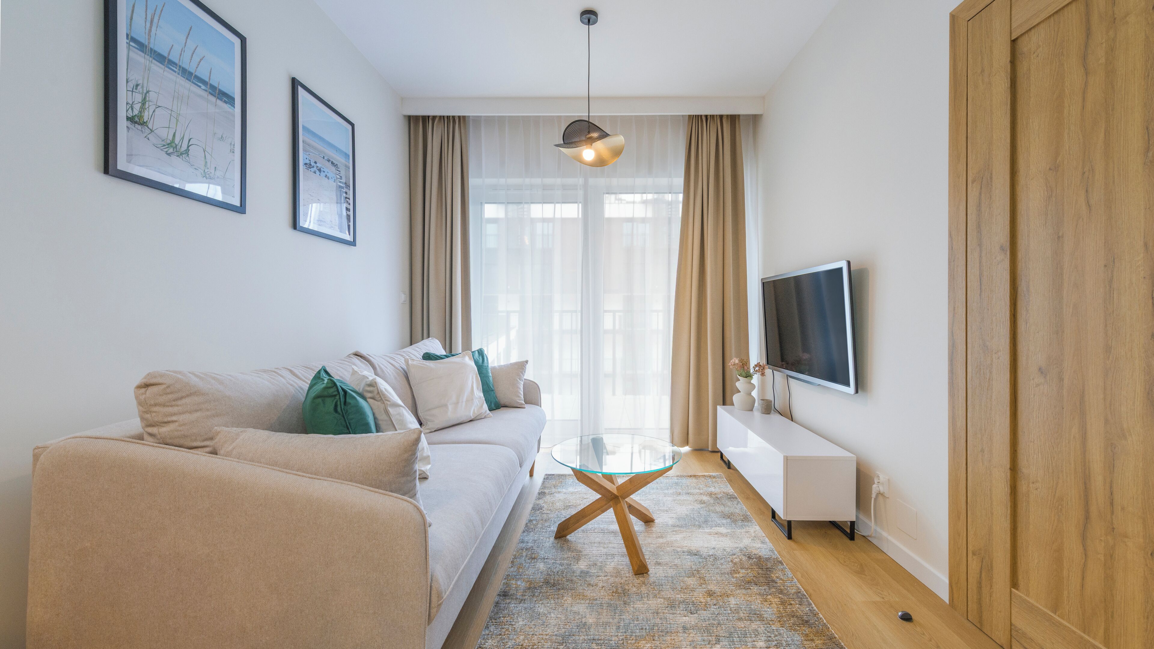 Căn hộ (406) | Khu phòng khách | TV màn hình phẳng 