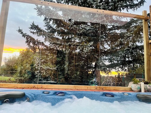 Jacuzzi privatif La K’abane ( piscine de saison)