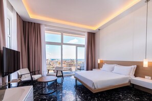 Luxury Suite, Sea View | Premium bedding, desk, laptop workspace, soundproofing - Skyline Boutique Hotel (Palermo)