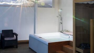 Sauna, bain Ă remous