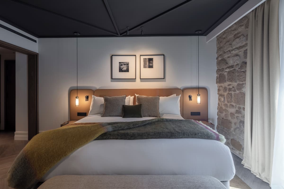 Chambre Supérieure | Coffres-forts dans les chambres, bureau