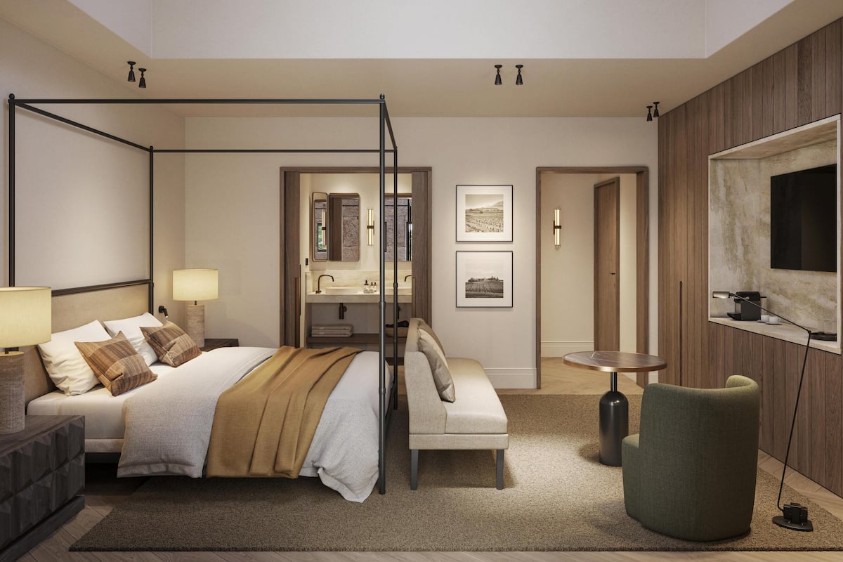 Caja de seguridad en la habitación y escritorio