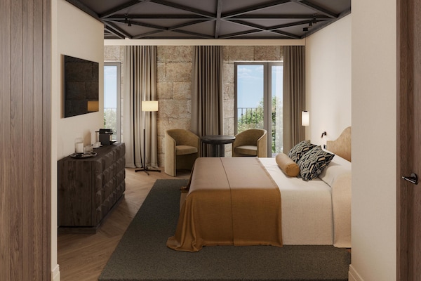 Junior Suite | 房內夾萬、書桌、手提電腦工作空間、隔音