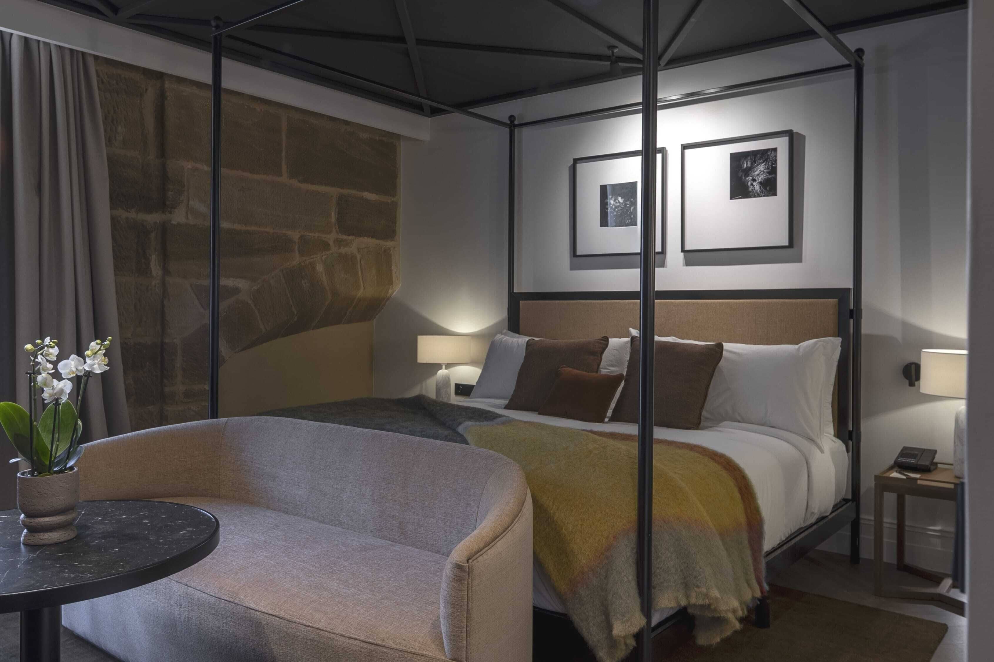 ルーム (Privilege) | セーフティボックス (室内)、デスク、ノートパソコン用作業スペース、防音設備