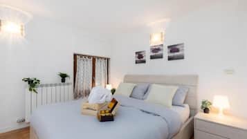 Bügeleisen/Bügelbrett, WLAN, Bettwäsche