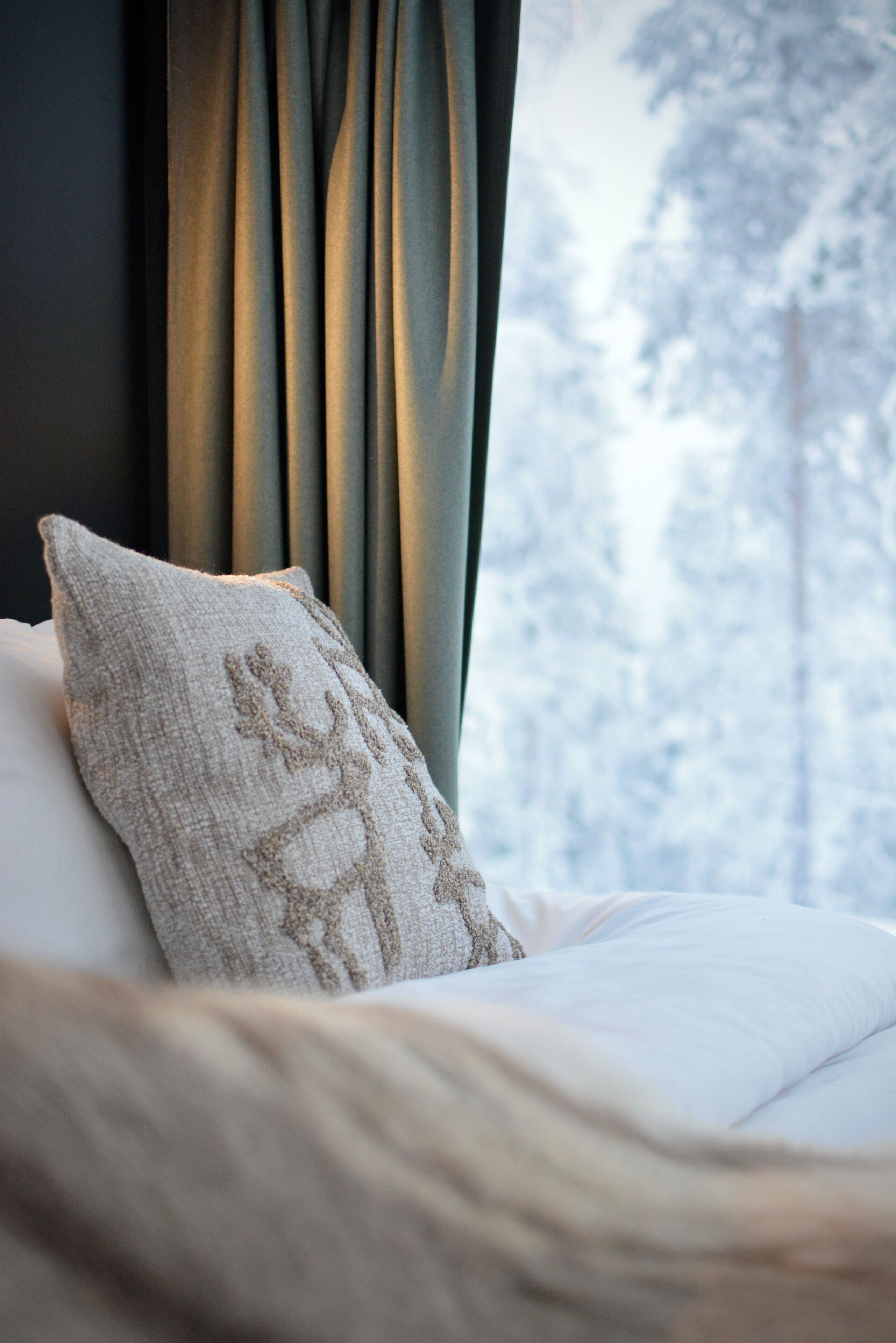 Studiosvit Panoramic - utsikt mot bergen | Sängkläder