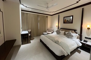 Arbetsyta för laptop och gratis wi-fi