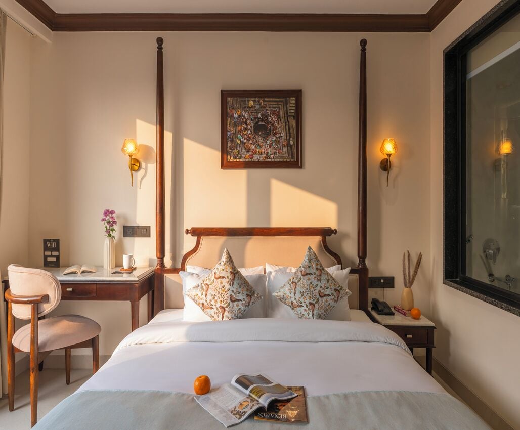 Free WiFi, bed sheets