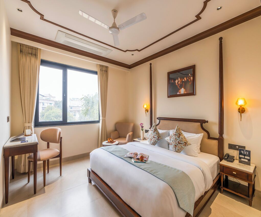 Free WiFi, bed sheets