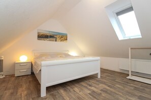 2 bedrooms, travel cot, free WiFi - Vacation apartment Meeresrauschen (Norden)