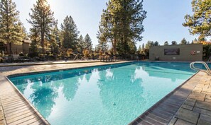 Pool - 1BR Condo near Mt Bachelor with Resort Amenities (Bend)