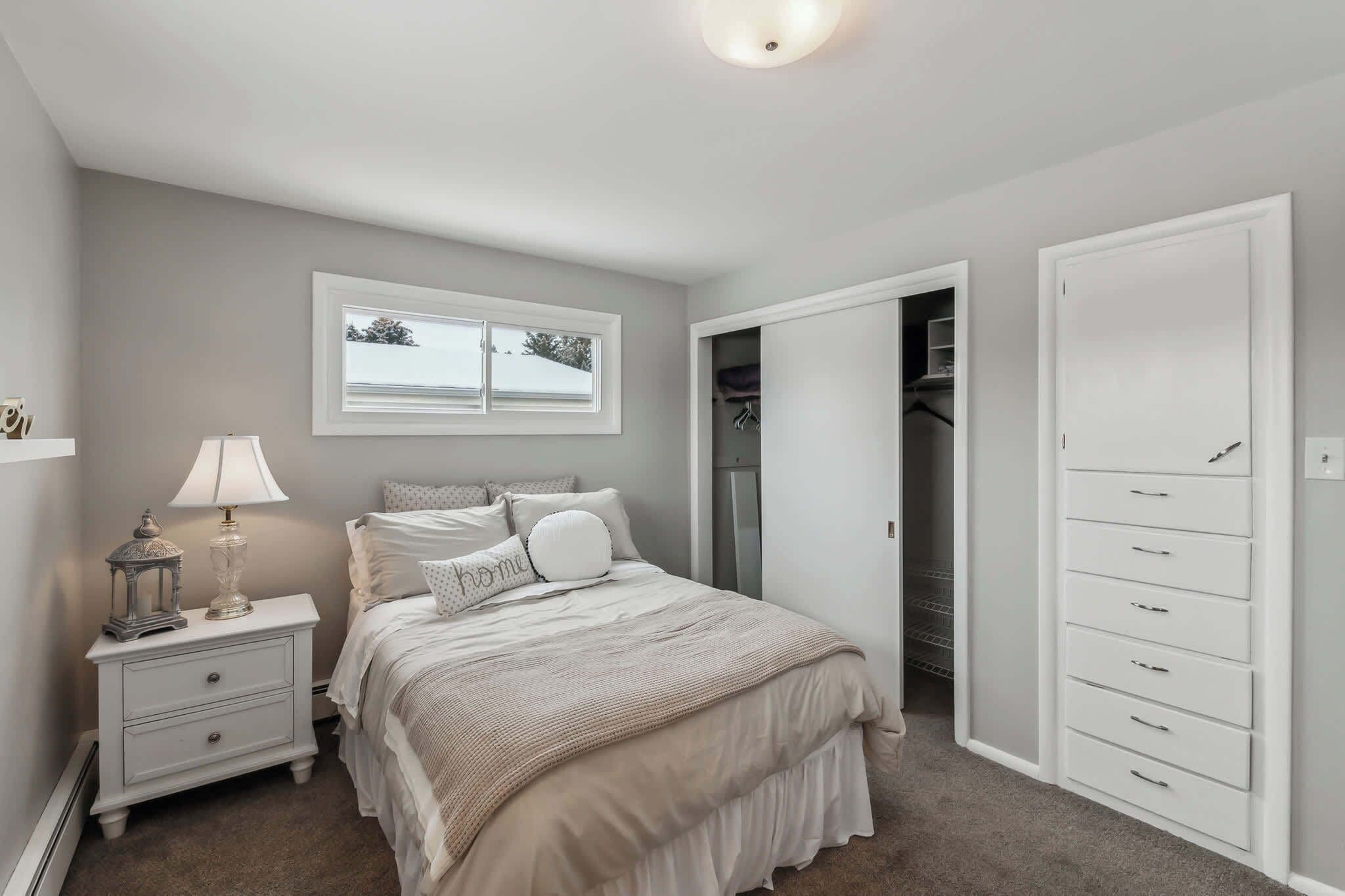 3 bedrooms, desk, iron/ironing board, WiFi