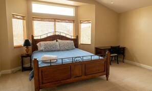 5 makuuhuonetta, silitysrauta/-lauta, Wi-Fi, vuodevaatteet