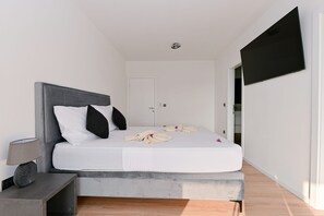 4 bedrooms, free cots/infant beds, bed sheets - Villa Giovanni Zadar Villas (Razanac)