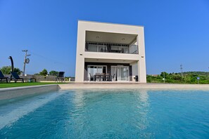 Exterior - Villa Giovanni Zadar Villas (Razanac)