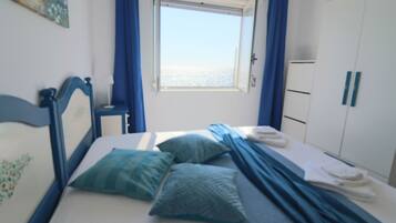 Bügeleisen/Bügelbrett, Internetzugang, Bettwäsche