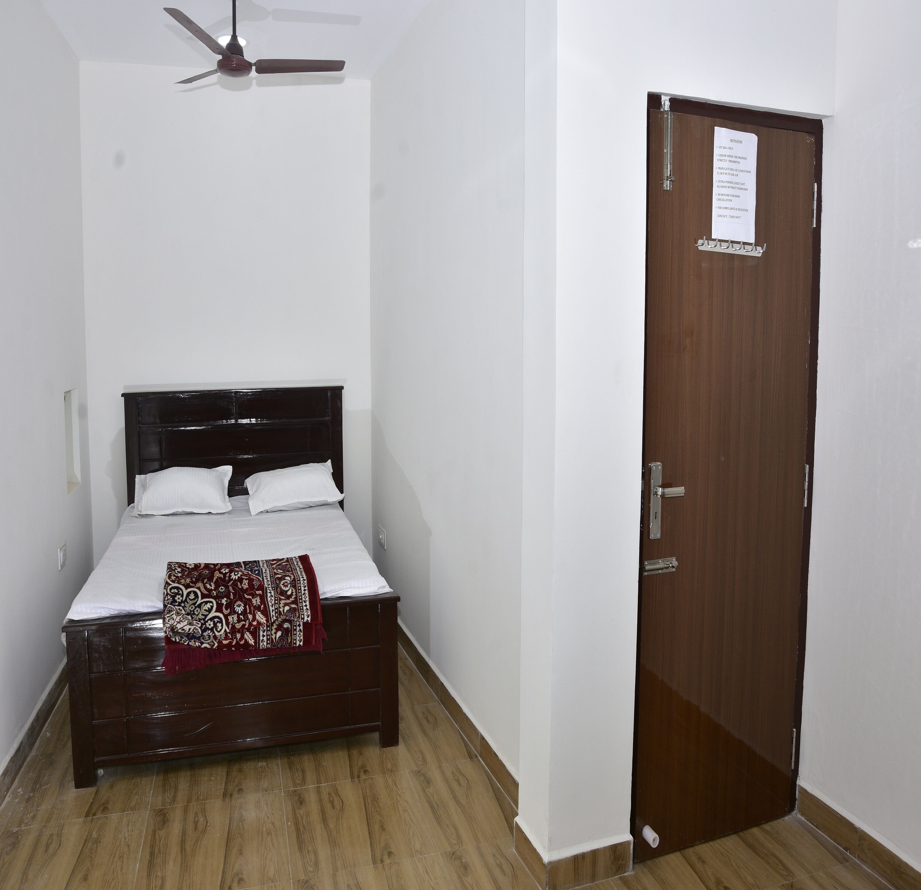 ملاءات من القطن المصري وأغطية فراش متميزة ومكتب وواي فاي مجانًا