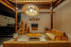 TV - Orivista 8-min Beach, Favorite 2BR Villa in Pecatu (Pecatu)