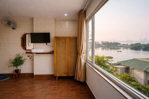 Lake view - Horizon Suites Lakeview- By Sun Global (Ha Noi)