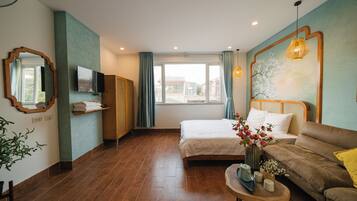 Espacio para trabajar con laptop y wifi gratis