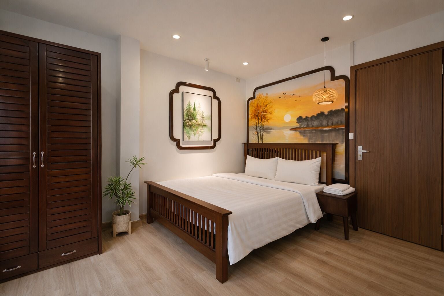 Luxury Studio | Laptop workspace, free WiFi