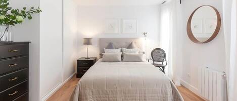 3 bedrooms, WiFi, bed sheets